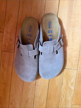Birkenstock Suede Clog Mules in Light Taupe